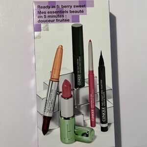 Clinique Ready in 5: Berry Sweet set